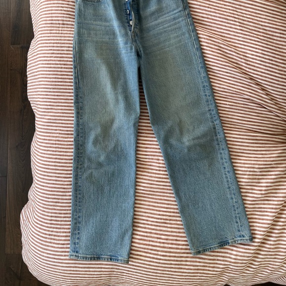 Levi’s Ribcage Straight Jeans - Light Wash - Picture 2 of 7